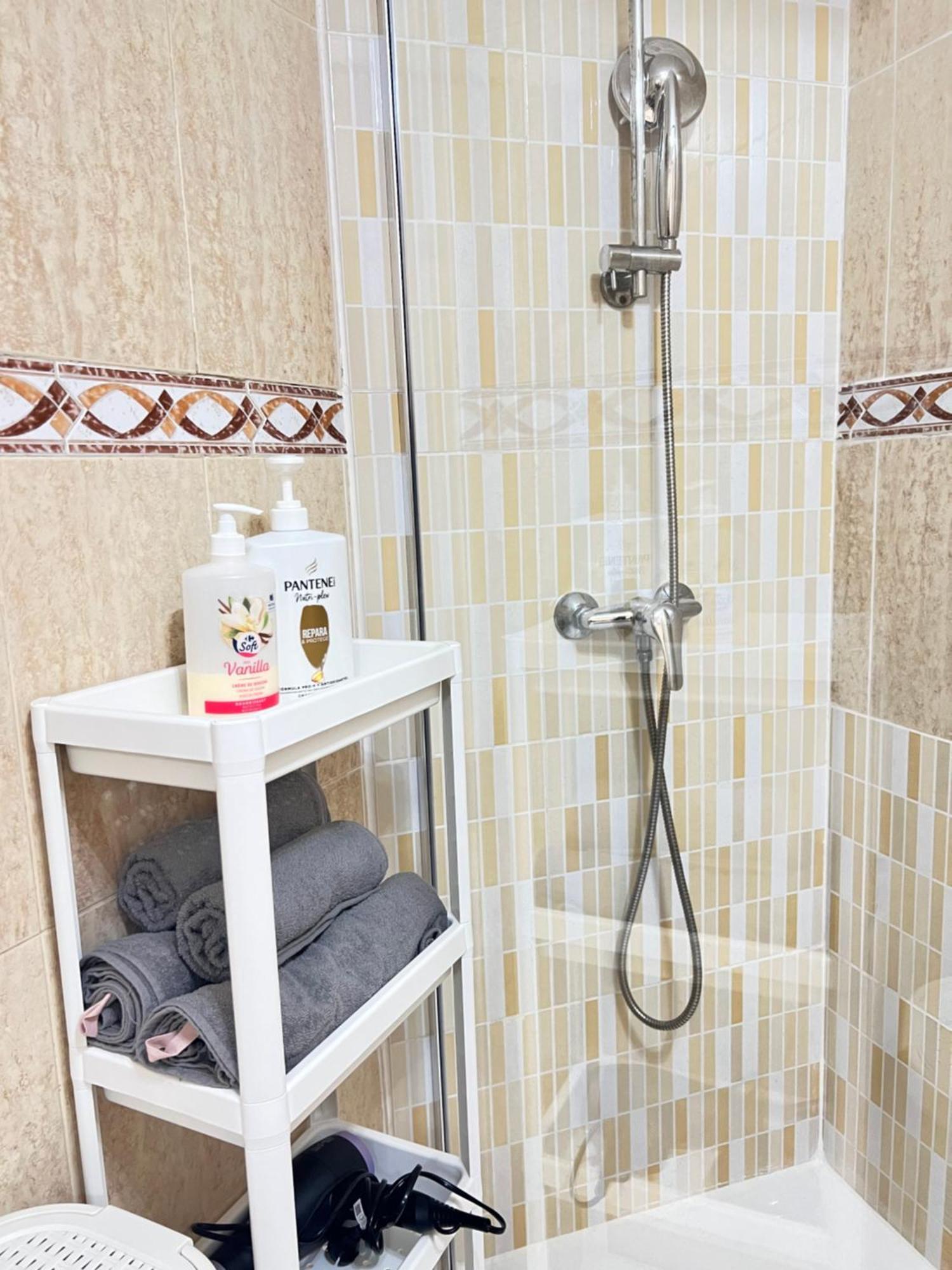 Renovated Cosy Studio 350 M Playa Del Cura, With Official Touristic License Torrevieja Dış mekan fotoğraf