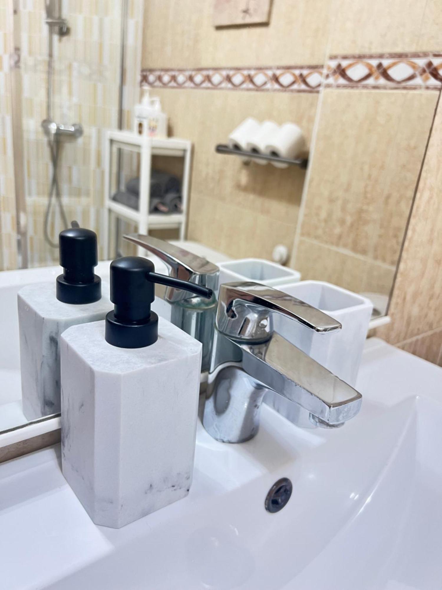 Renovated Cosy Studio 350 M Playa Del Cura, With Official Touristic License Torrevieja Dış mekan fotoğraf