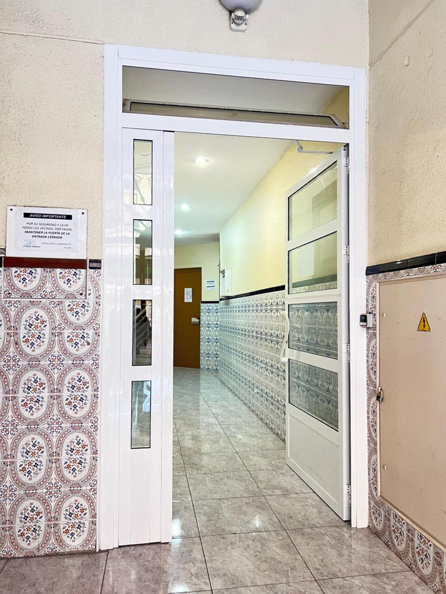 Renovated Cosy Studio 350 M Playa Del Cura, With Official Touristic License Torrevieja Dış mekan fotoğraf